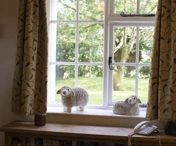 Middlefield Water 度假居 *